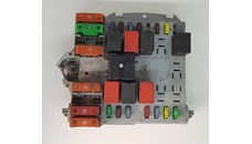 Fuse box 1349944080